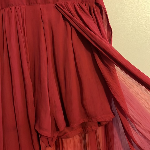 Maxi Dress w/built in shorts! - Picture 4 of 4